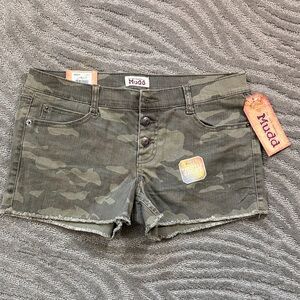 Mudd Women's Green Camouflage Jean Shorts